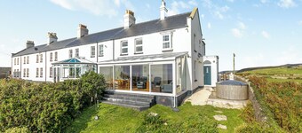 4 bedroom accommodation in Penzance