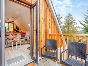 Terrace/patio - 2 bedroom accommodation in Foxhole, near Beauly (Foxhole, near Beauly)