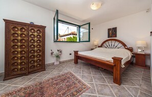 3 chambres, lit de bébé portatif, accès au Wi-Fi (inclus)