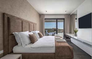 4 Schlafzimmer, Reisekinderbett, kostenloses WLAN, Bettwäsche