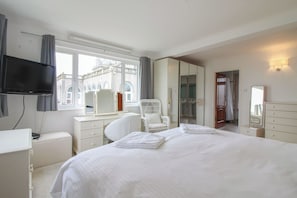 4 chambres, accès au Wi-Fi (inclus), literie fournie
