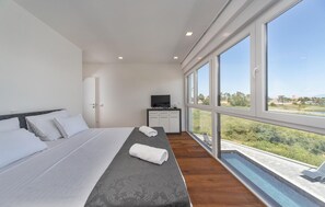 4 chambres, lit parapluie, Wi-Fi gratuit, draps fournis