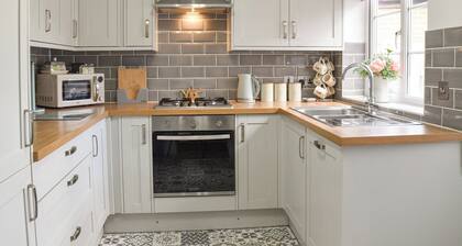 2 bedroom accommodation in Mundesley, near North Walsham