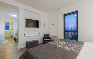 4 chambres, lit parapluie, Wi-Fi gratuit, draps fournis