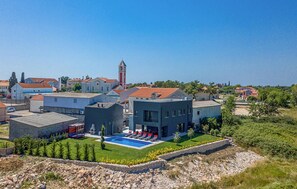 Exterior - Gorgeous home in Zemunik Donji (Zemunik Donji)