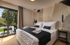 2 habitaciones, cuna de viaje, wifi gratis y ropa de cama
