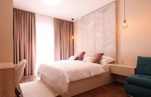 5 Schlafzimmer, Reisekinderbett, kostenloses WLAN, Bettwäsche