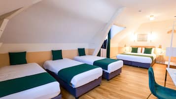 Chambre Sextuple | 1 bedroom, premium bedding, laptop workspace, free WiFi