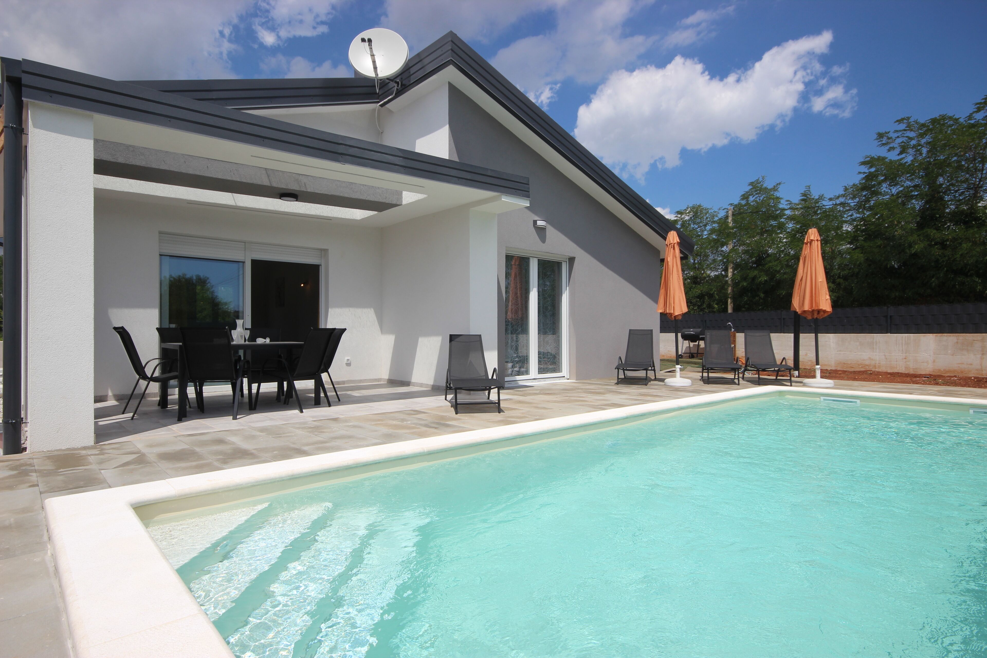 Piscine extérieure