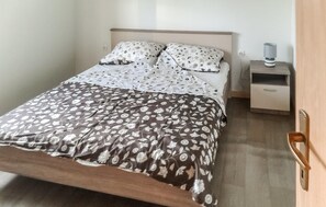 2 makuuhuonetta, ilmainen Wi-Fi, vuodevaatteet