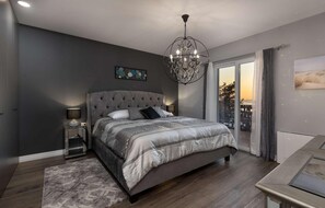 5 bedrooms, travel cot, free WiFi, bed sheets