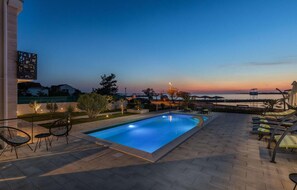 Beheizter Pool