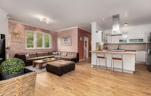 TV, fireplace - 8 bedroom beautiful home in Zaton (Zaton)