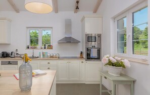 Kühlschrank, Ofen, Herdplatte, Geschirrspüler