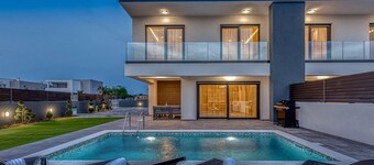 Awesome home in Zaton with sauna