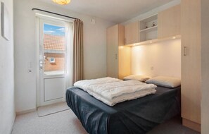 2 bedrooms, free WiFi