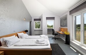 6 Schlafzimmer, Reisekinderbett, kostenloses WLAN, Bettwäsche