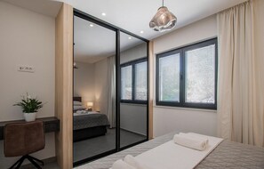 3 bedrooms, free WiFi, bed sheets
