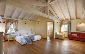 5 chambres, lit parapluie, Wi-Fi gratuit, draps fournis