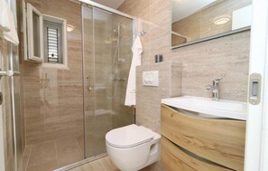 Douche, séchoir à cheveux