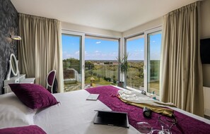 6 habitaciones y caja de seguridad en la habitación 