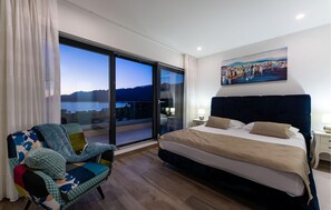 4 bedrooms, travel cot, free WiFi, bed sheets