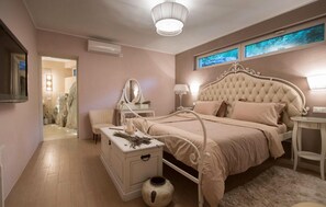 2 Schlafzimmer, Reisekinderbett, kostenloses WLAN, Bettwäsche