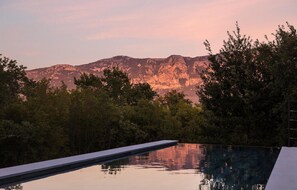 A heated pool - Gorgeous home in Krsan (Krsan)