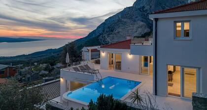 Wunderschönes Haus in Baska Voda mit.