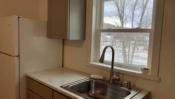 Microondas, horno y parrilla de estufa