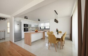 Dining - Stunning home in Zadar with WiFi (Zadar)