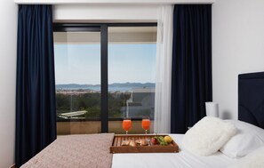 4 camere, culla da viaggio, Wi-Fi gratuito, lenzuola