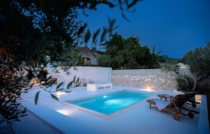 Beheizter Pool