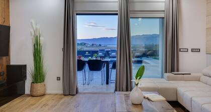 Amazing home in Nin with house sea view