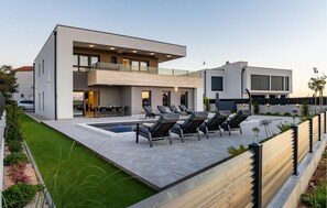 Terrace/patio - Amazing home in Nin with house sea view (Nin)