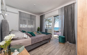 4 Schlafzimmer, Reisekinderbett, kostenloses WLAN, Bettwäsche