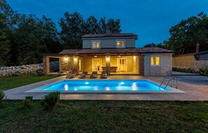 Pool - 3 bedroom lovely home in Krk (Krk)