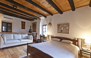 1 quarto, Wi-Fi de cortesia, roupa de cama