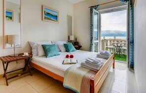 6 bedrooms, free WiFi, bed sheets