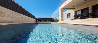 Beach front home in Nin