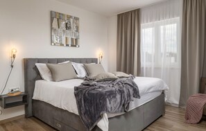 4 slaapkamers, reisbedje, gratis wifi, beddengoed
