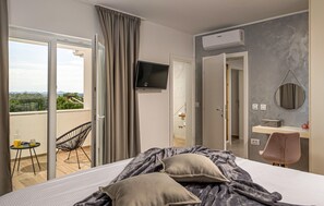 4 Schlafzimmer, Reisekinderbett, kostenloses WLAN, Bettwäsche