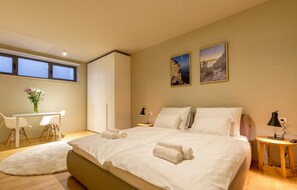 5 habitaciones, cuna de viaje, wifi gratis y ropa de cama 