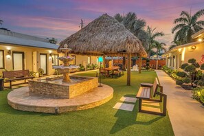 Terrace/patio - Freedom House • Urban Oasis • Eclectic Retreat • Fort Lauderdale FL (Fort Lauderdale)