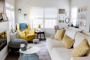 تلفزيون ذكي، كُتُب، طابعة