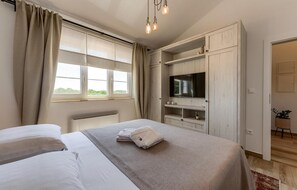 4 chambres, lit parapluie, Wi-Fi gratuit, draps fournis