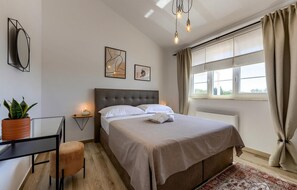 4 chambres, lit parapluie, Wi-Fi gratuit, draps fournis
