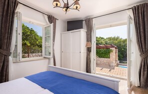 3 chambres, lit parapluie, Wi-Fi gratuit, draps fournis