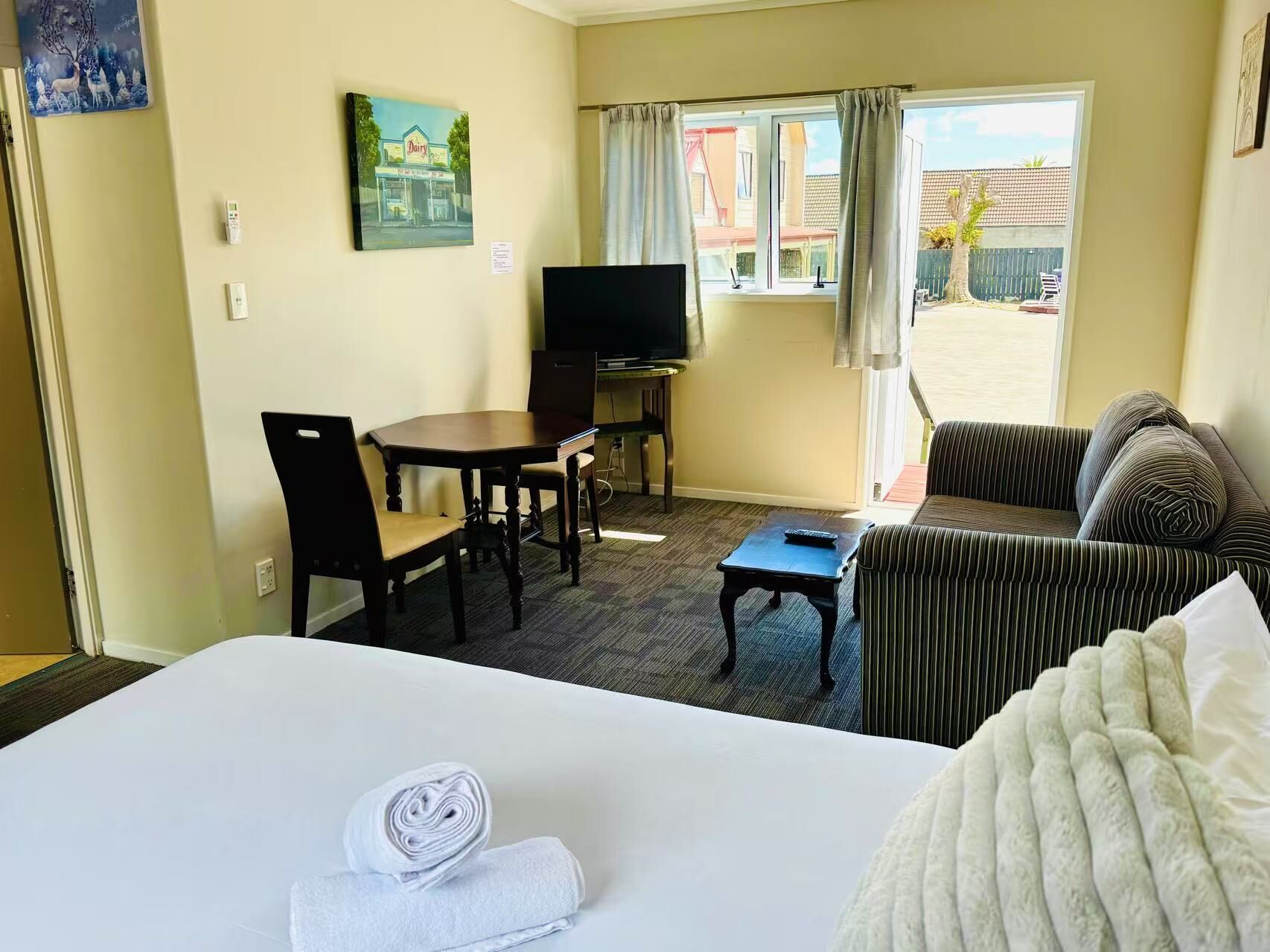 标准开间, 1 张大床, 空调 | 遮光窗帘、免费 WiFi、床单