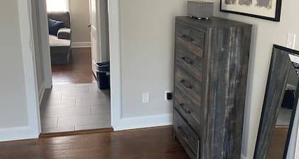 Great get away. 20 minute from CLT Airport, 27 minutes from UPTOWN CHARLOTTE!!